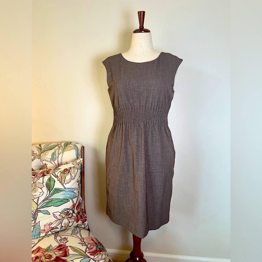 CALVIN KLEIN grey-brown sheath dress ruching slimming detail, Women’s Size 10